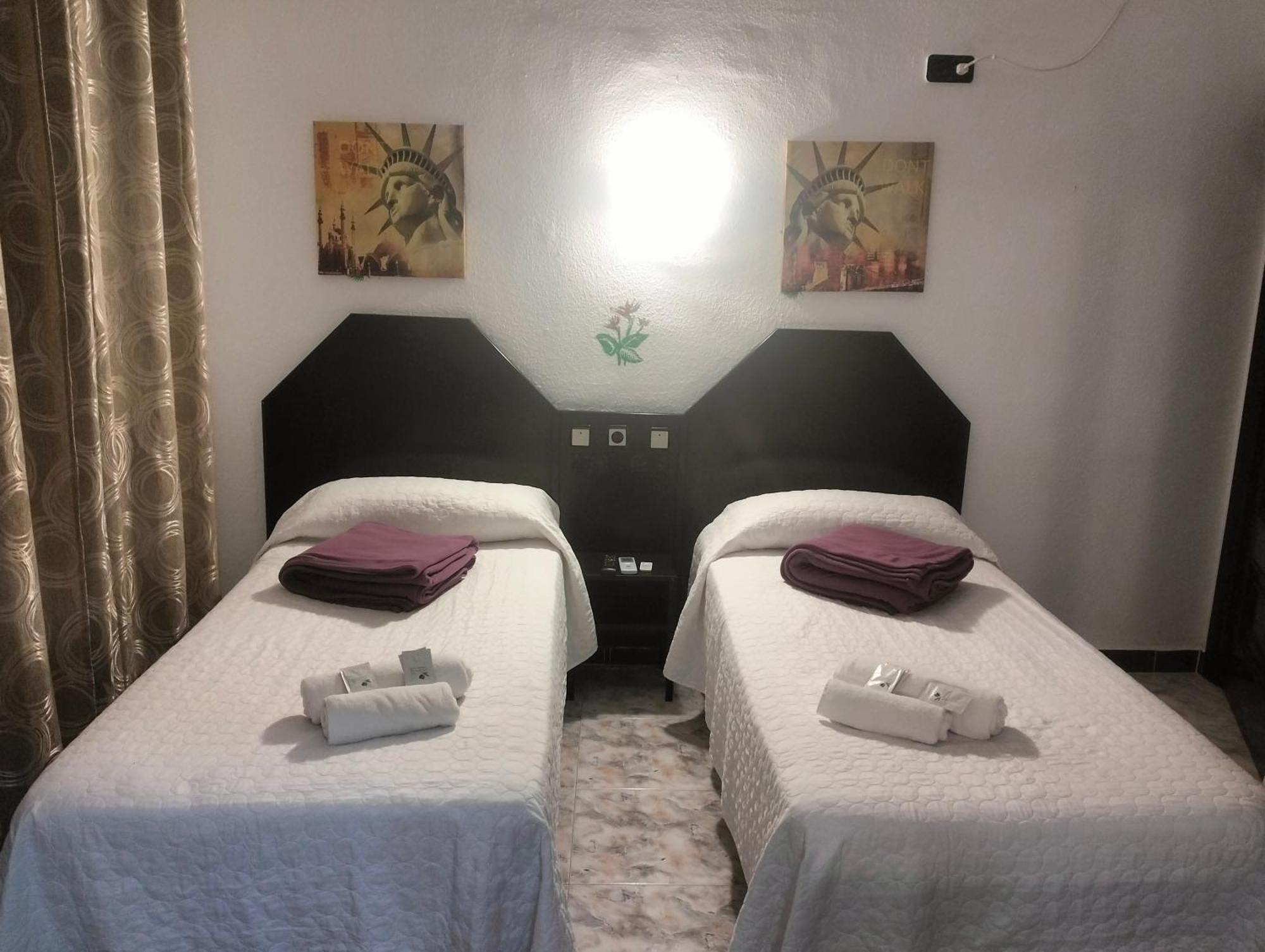 Hostal New York City Sonseca Extérieur photo